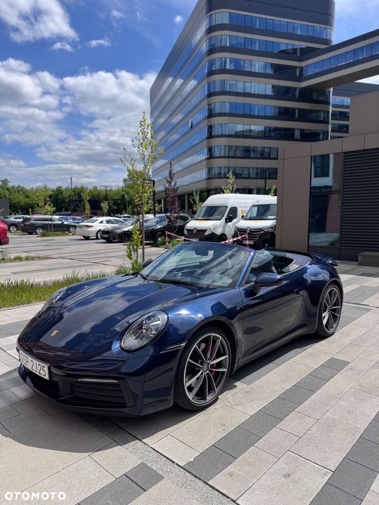 Porsche 911 Carrera 4S Cabrio - 3