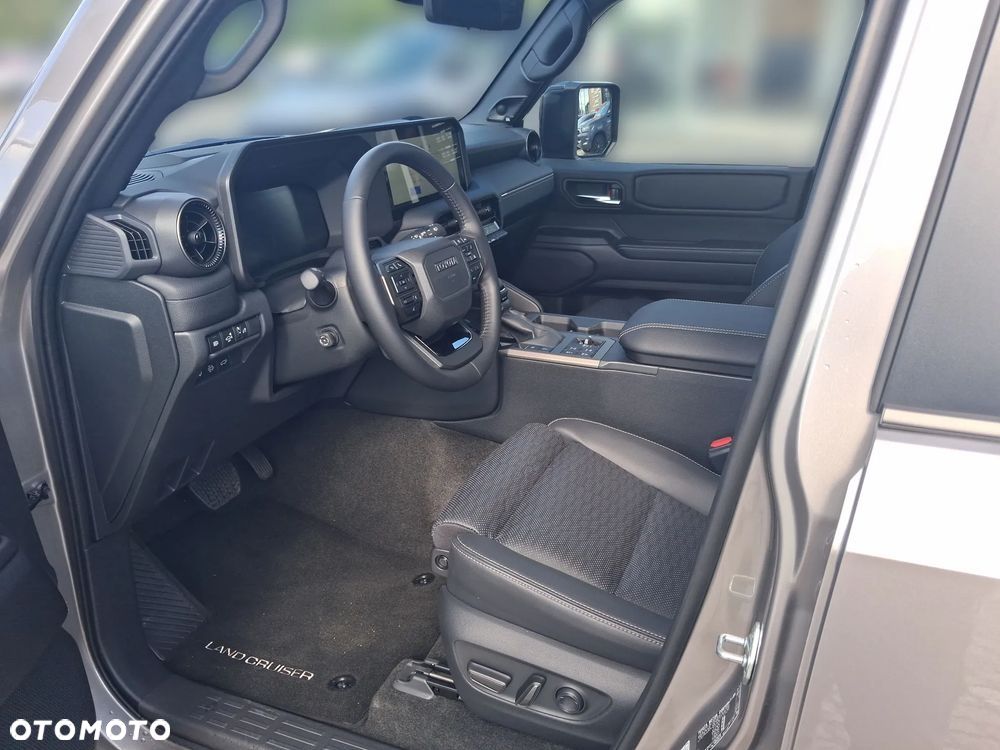 Toyota Land Cruiser LC 2.8 D-4D mHEV Executive - 14