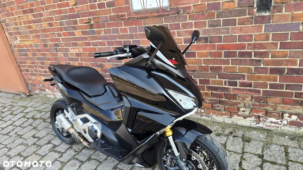 Honda NSS - 17