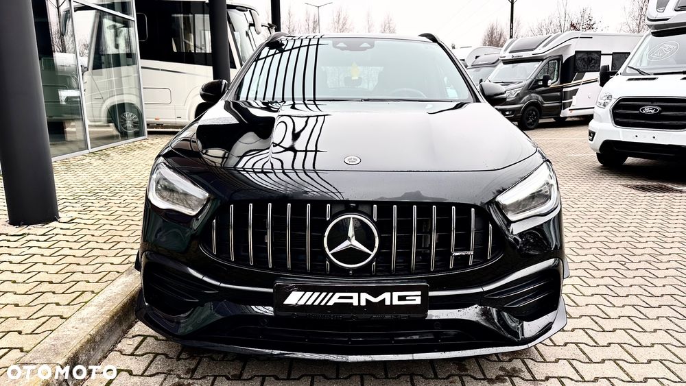 Mercedes-Benz GLA - 15