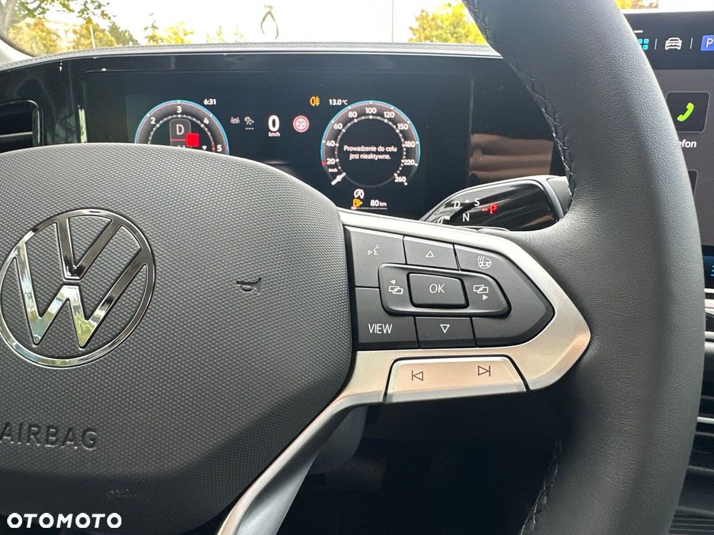 Volkswagen Passat - 18