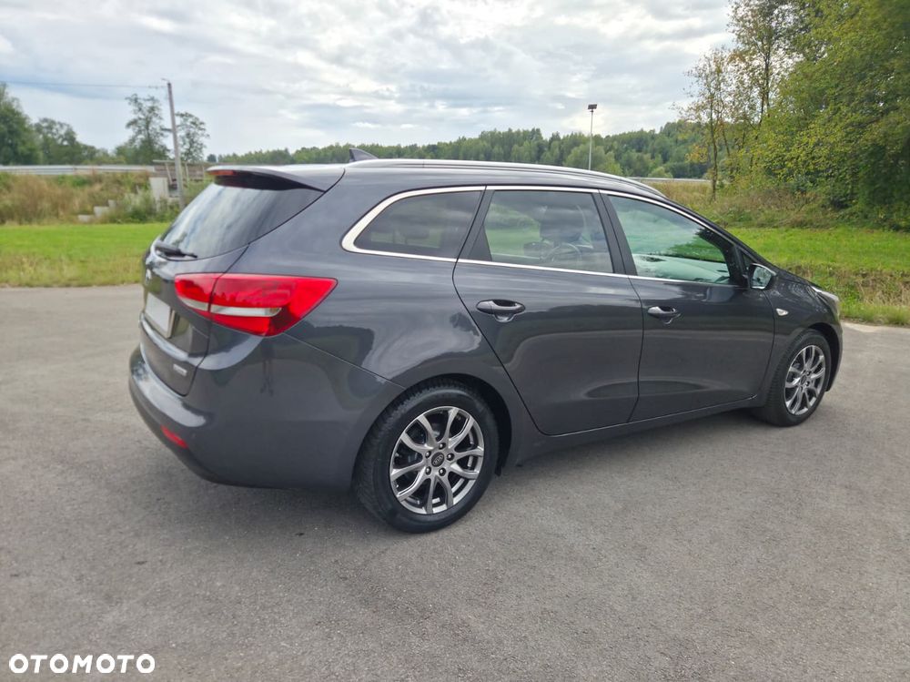 Kia Ceed - 6