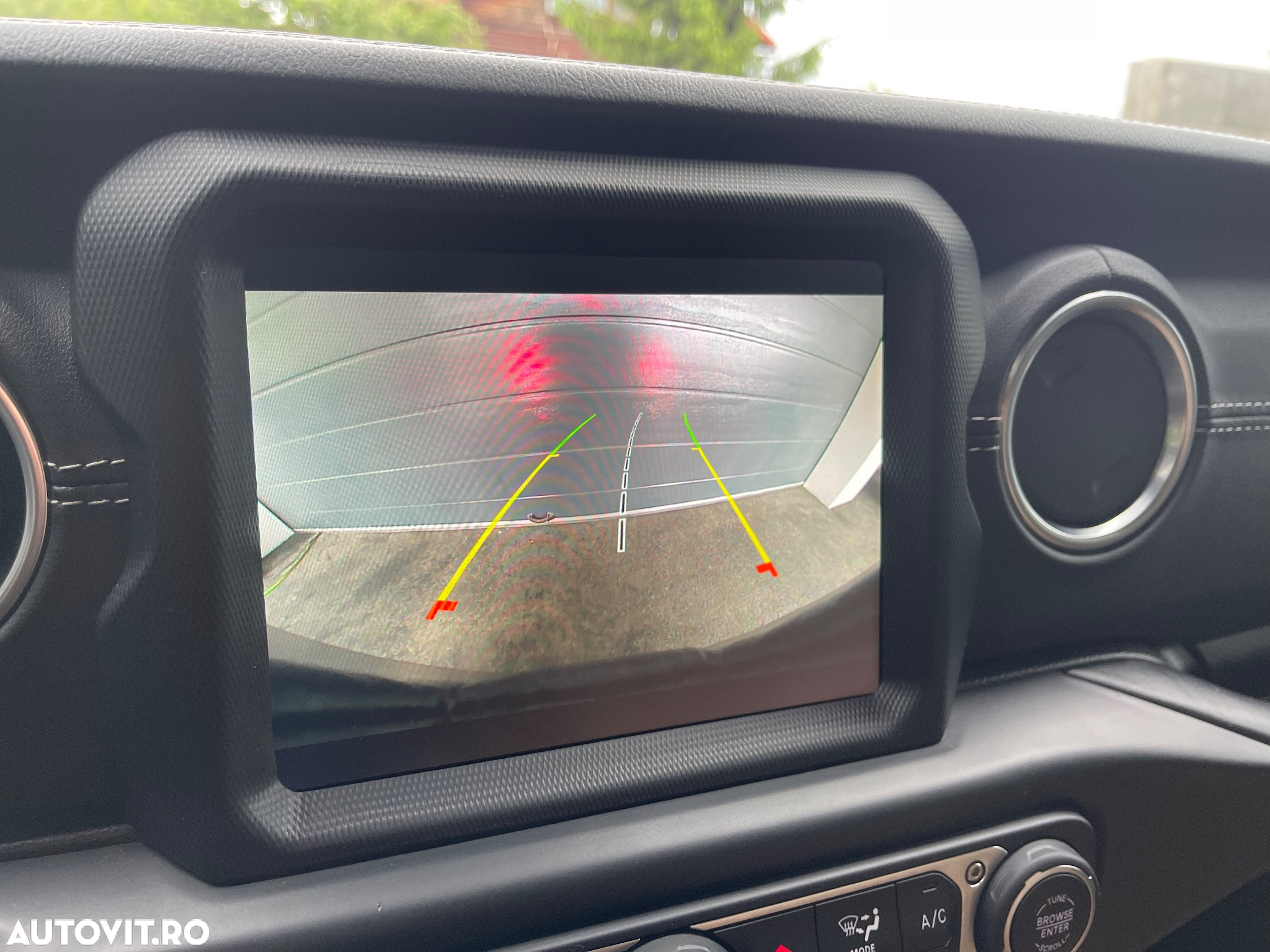 Jeep Wrangler Unlimited 2.2 CRD AT8 Sahara - 26