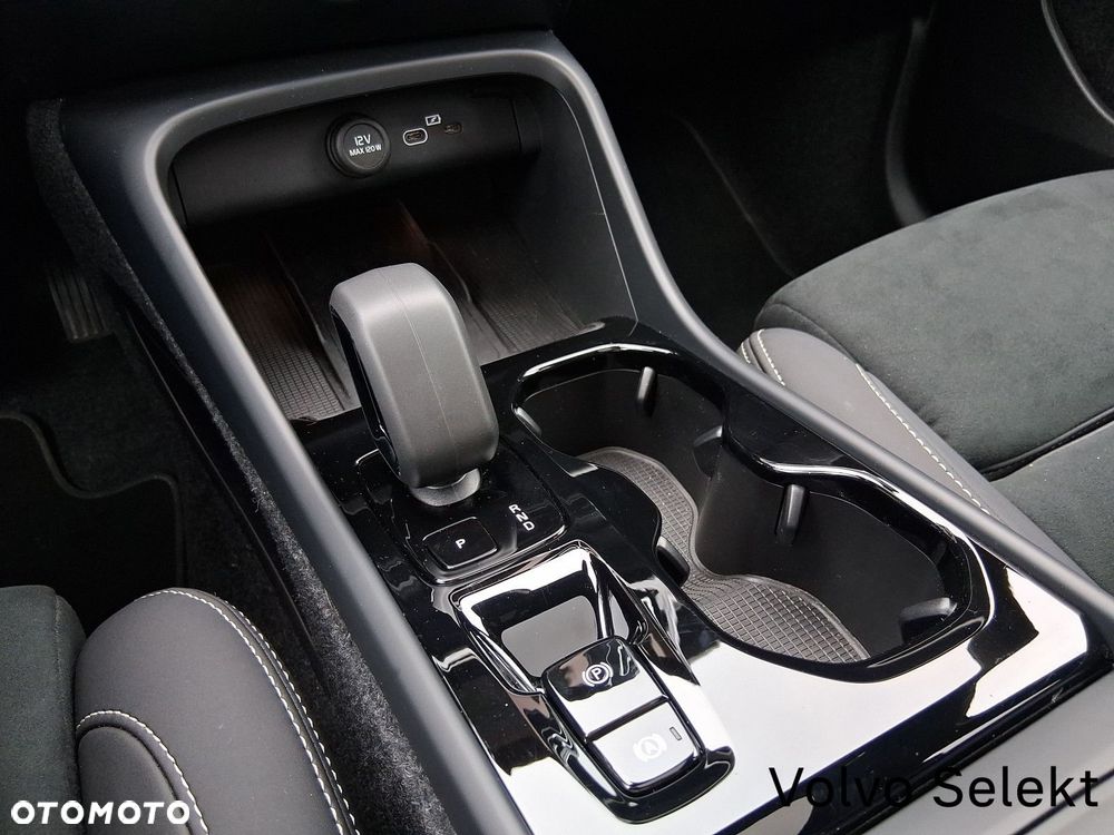 Volvo XC 40 - 21