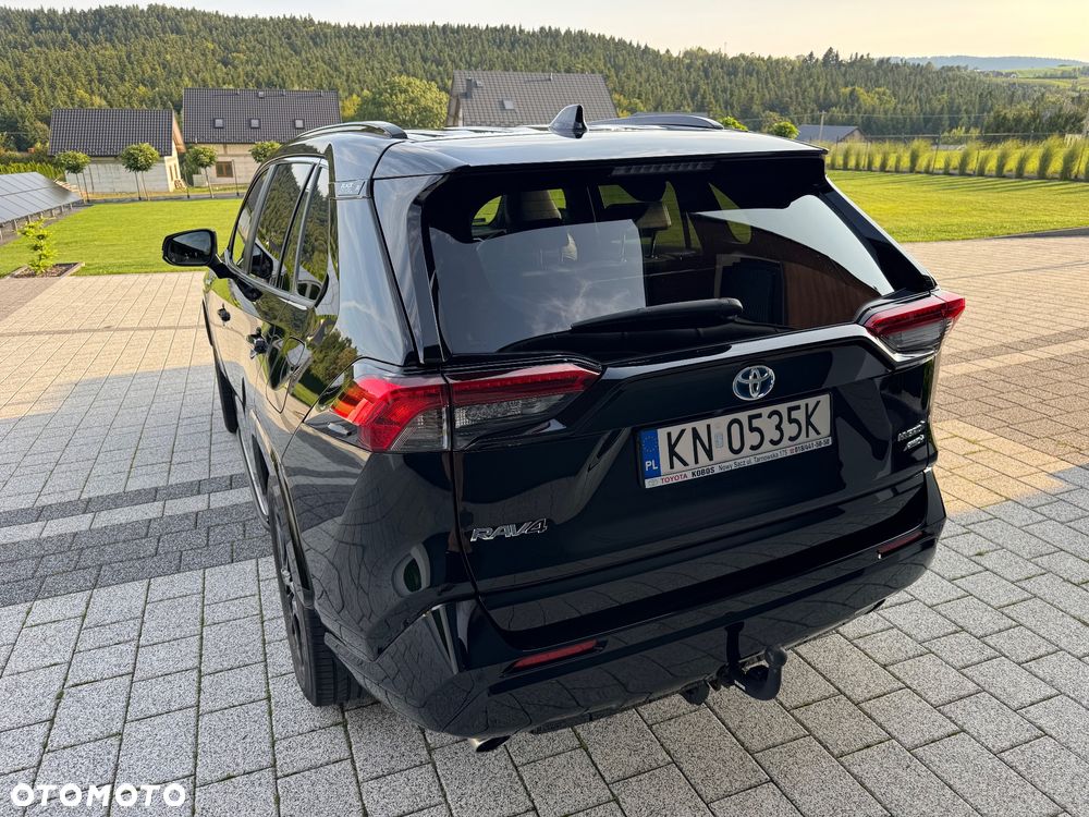 Toyota RAV4 2.5 Hybrid Black Edition by JBL 4x4 - 4