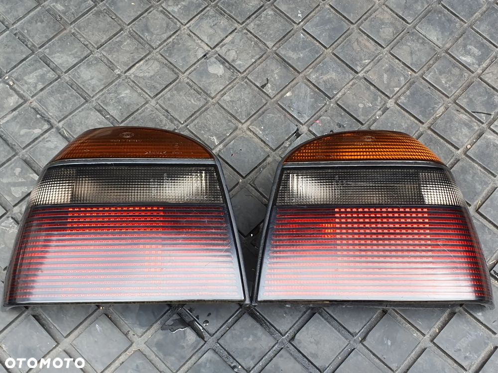 LAMPY TYŁ TYLNE KOMPLET CIEMNE DYMIONE VW GOLF III - 1