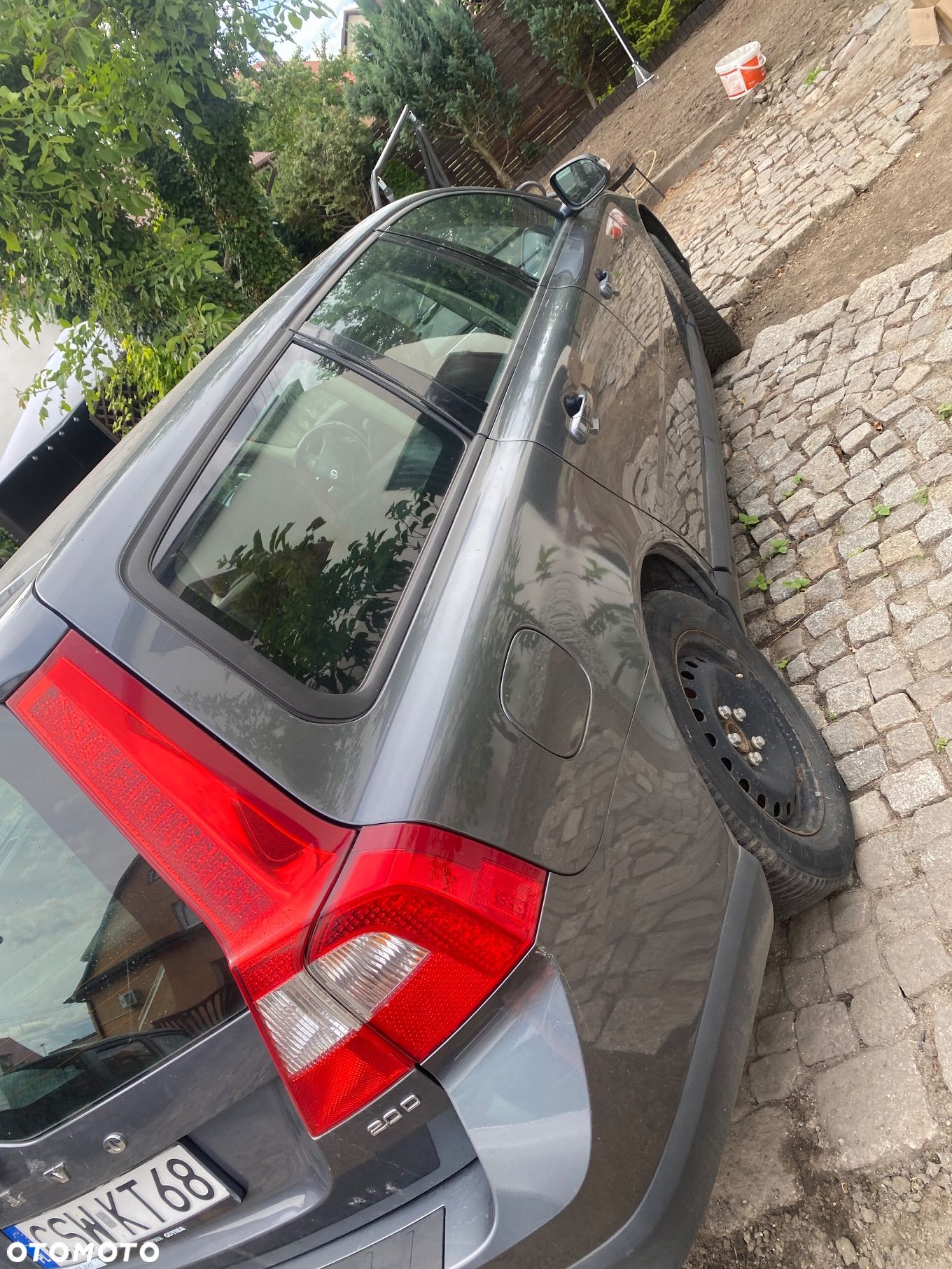 Volvo V70 2.0D Kinetic - 1