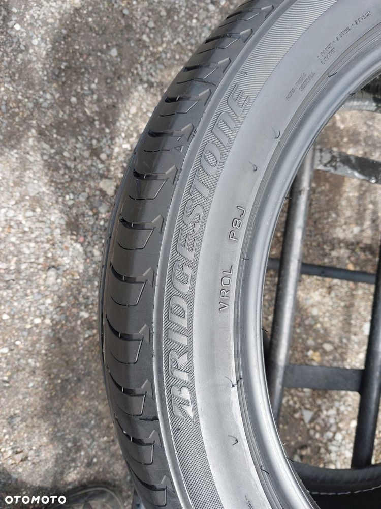 Opony letnie 235.45.17 Bridgestone 7-8mm Montaż - 4