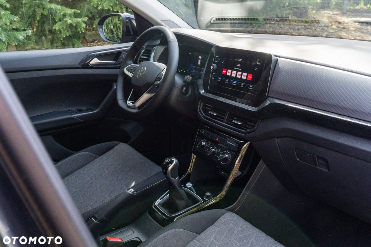 Volkswagen T-Cross - 21