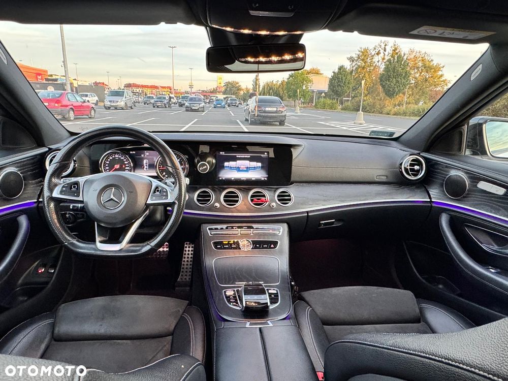 Mercedes-Benz Klasa E 220 d 4-Matic Business Edition 9G-TRONIC - 12