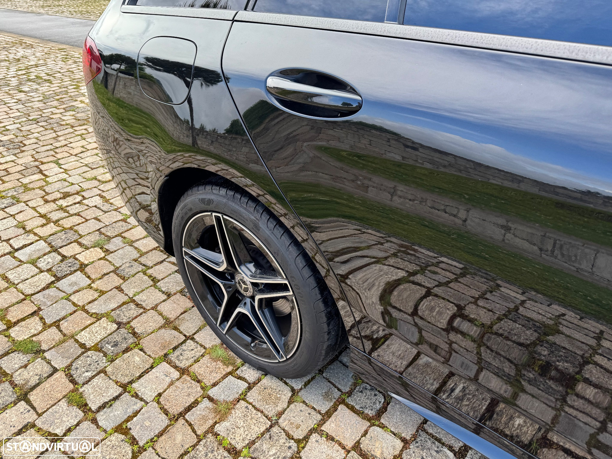 Mercedes-Benz C 300 de AMG Line - 19