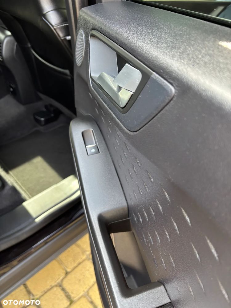 Ford Escape 2.0 EcoBoost AWD Titanium - 30