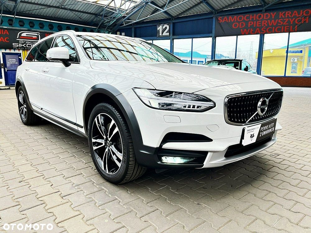 Volvo V90 Cross Country - 8