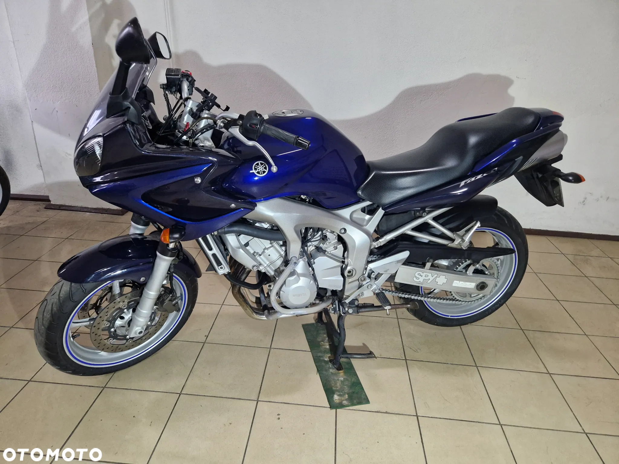 Yamaha FZ6 - 10
