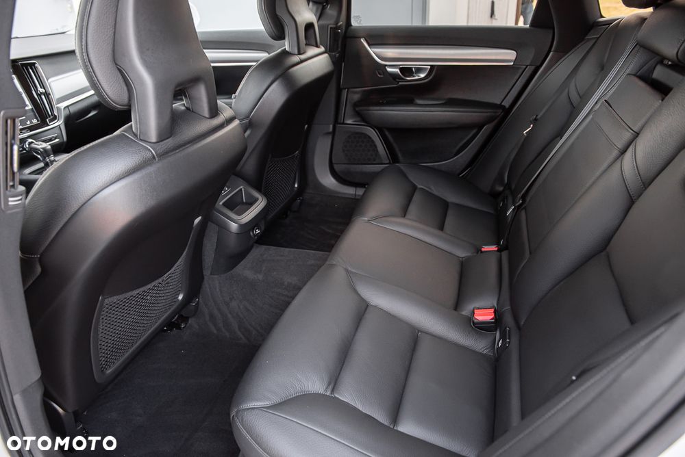 Volvo V90 D3 AWD Geartronic Inscription - 32