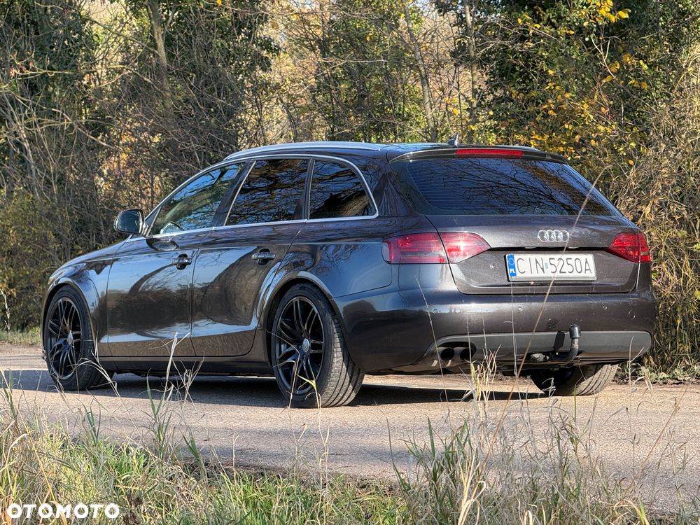 Audi A4 Avant - 1