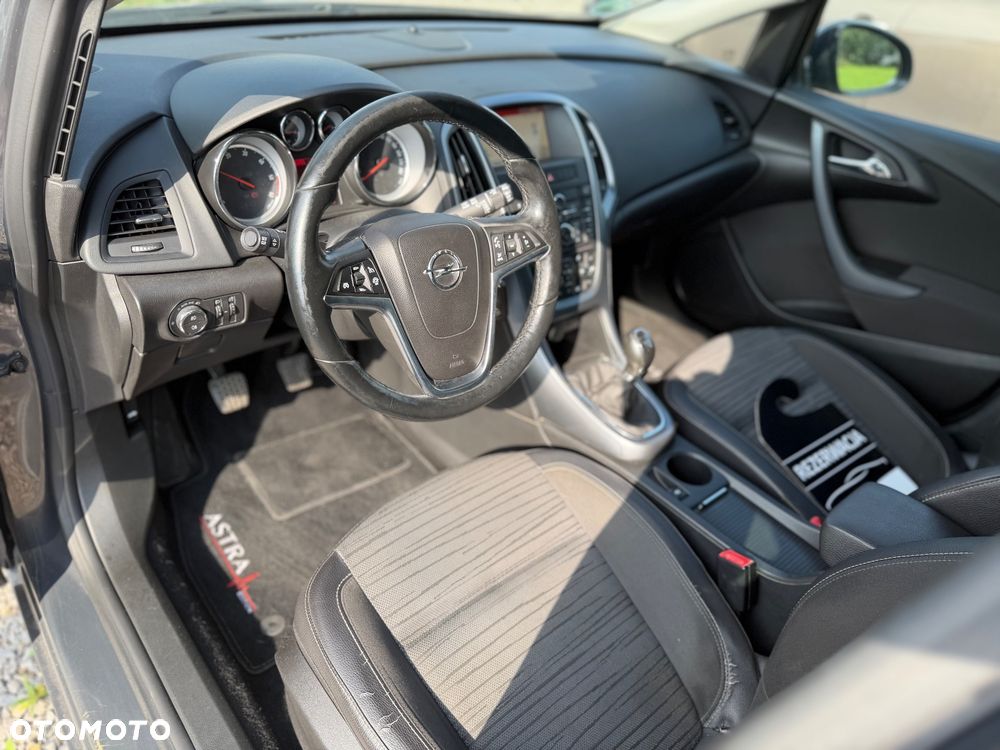 Opel Astra 1.6 CDTI Executive - 9