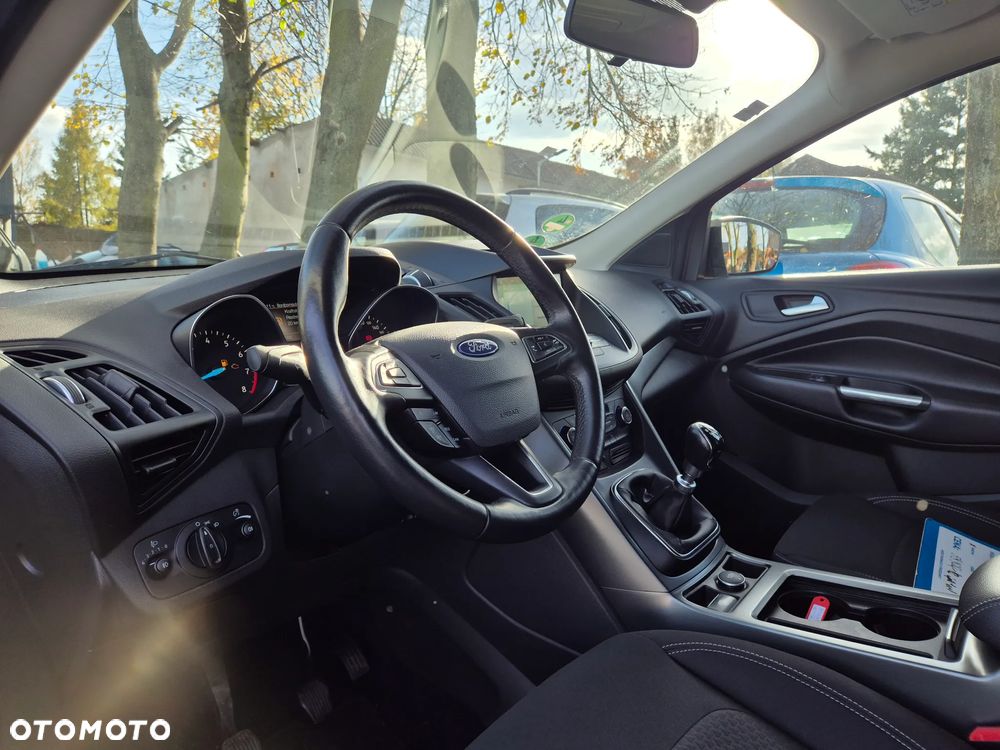 Ford Kuga 1.5 EcoBoost 2x4 Business Edition - 19