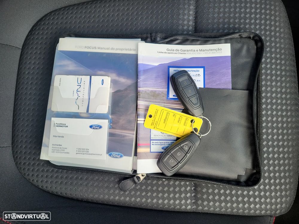 Ford Focus 1.0 EcoBoost ST-Line - 17