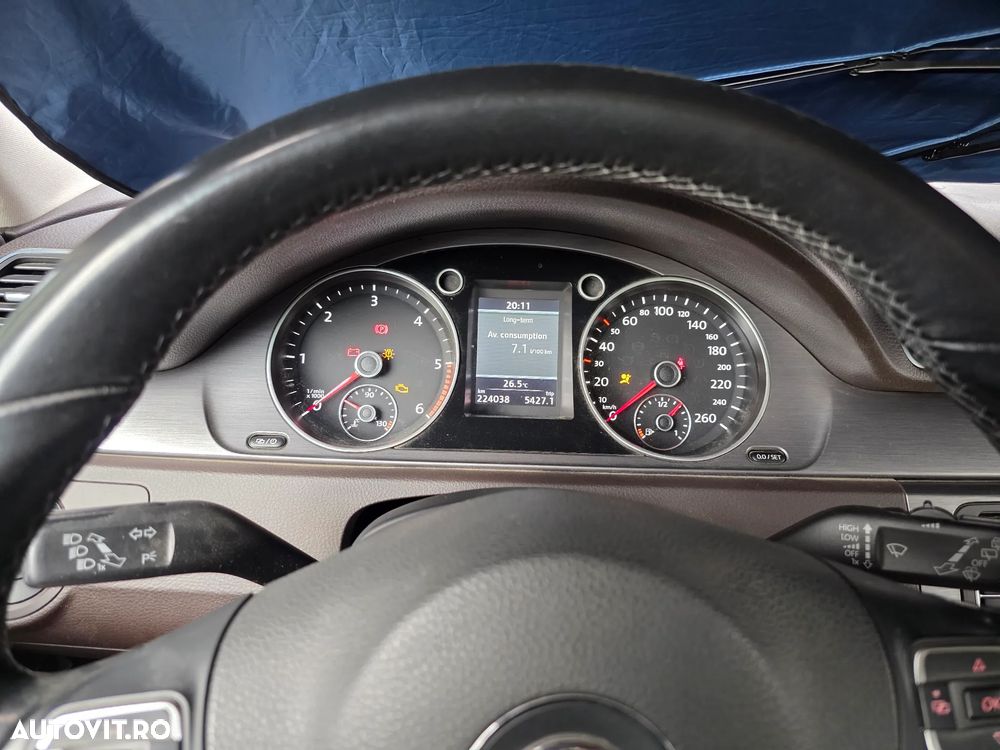 Volkswagen Passat 1.6 TDI DPF BlueMotion - 4