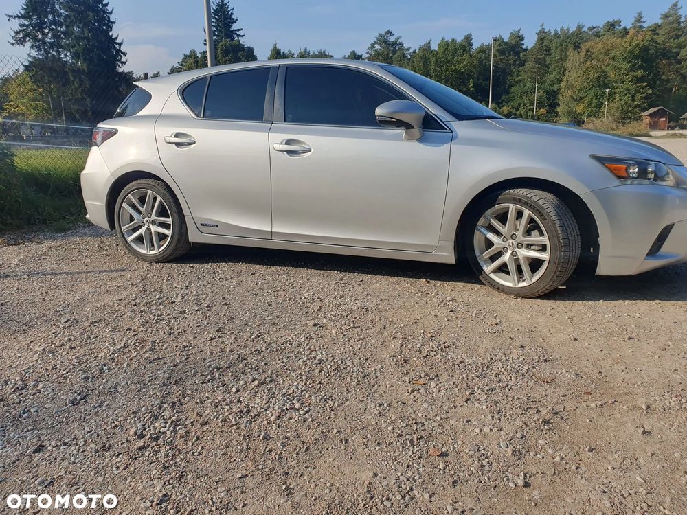 Lexus CT - 6