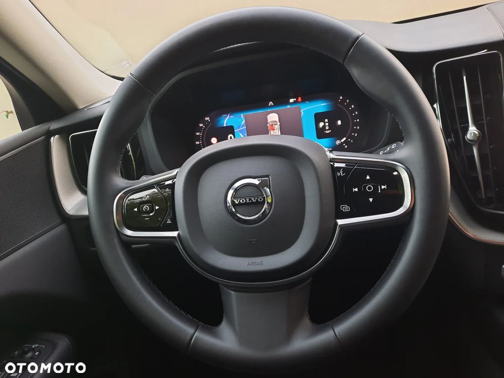 Volvo XC 60 B4 B Inscription - 25