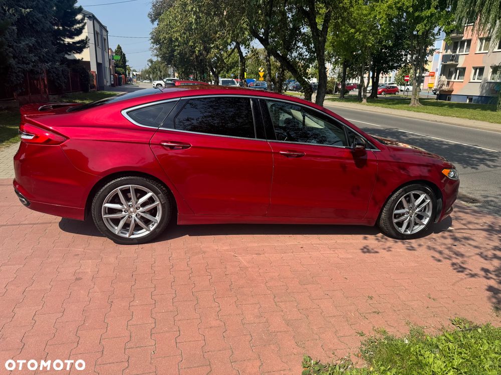 Ford Fusion 2.0 EcoBoost Titanium - 4