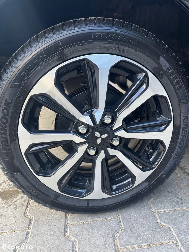 Mitsubishi Space Star 1.2 AS&G Invite - 6