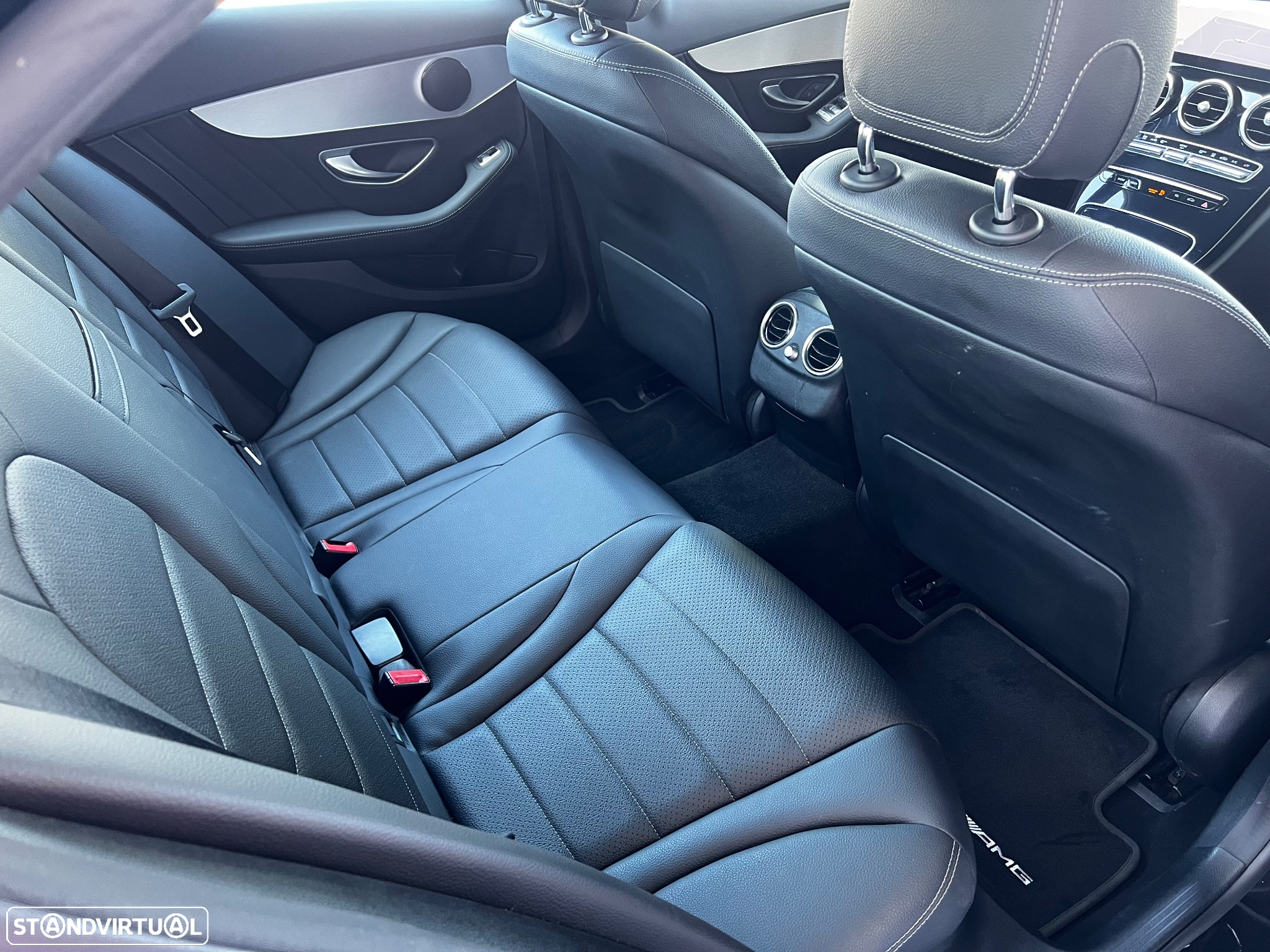 Mercedes-Benz C 300 de AMG Line - 16