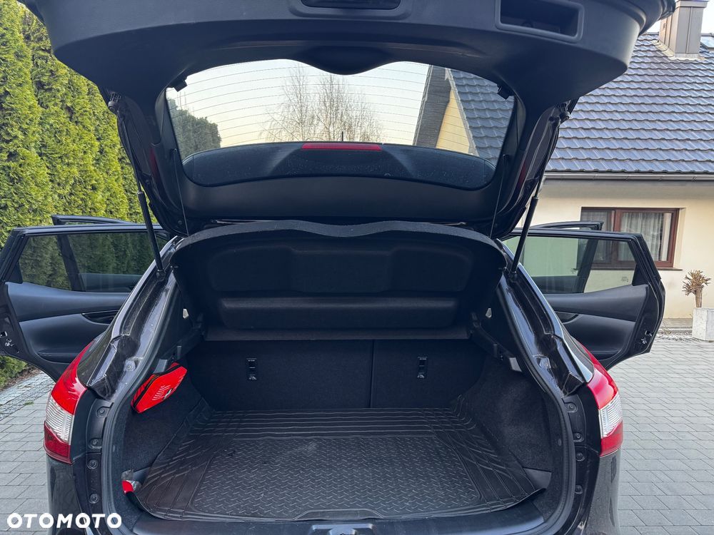 Nissan Qashqai 1.6 DIG-T N-Connecta - 29