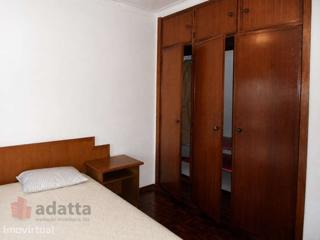 Apartamento T1 mobilado na Av. Dias da Silva [junto Faculdade de Ec... - Grande imagem: 4/9