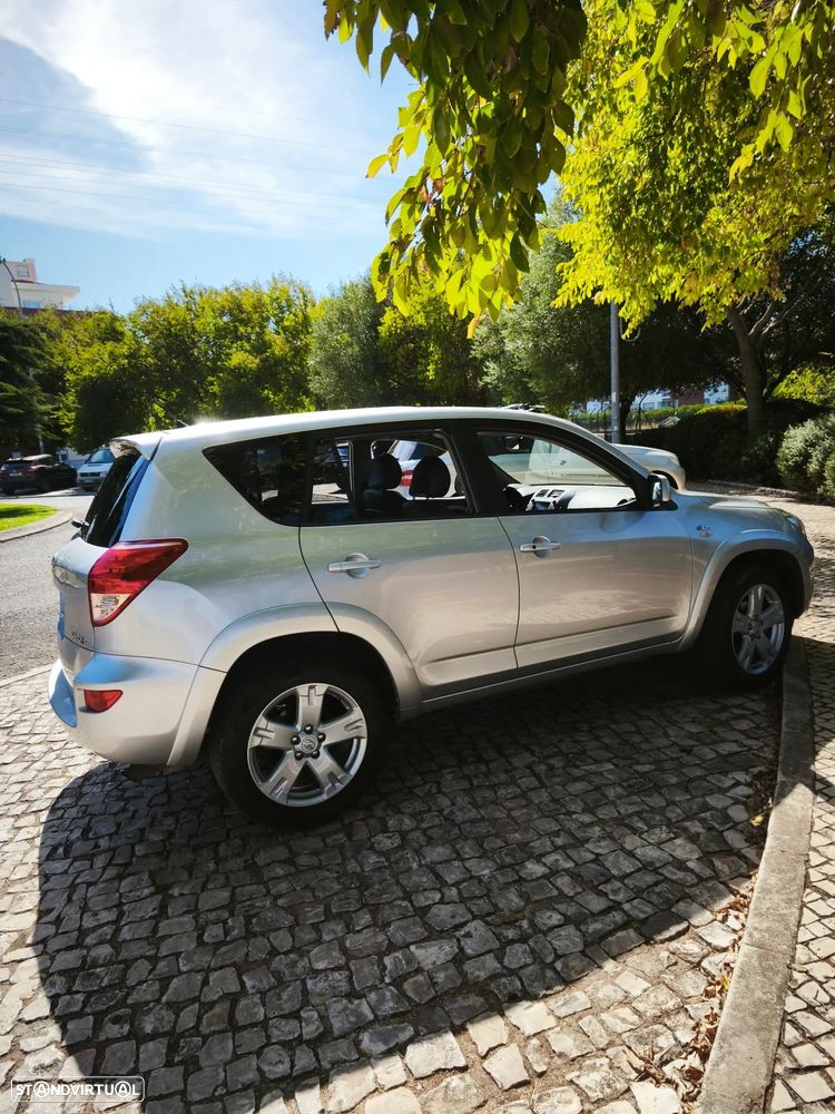 Toyota Rav4 2006 photo 2