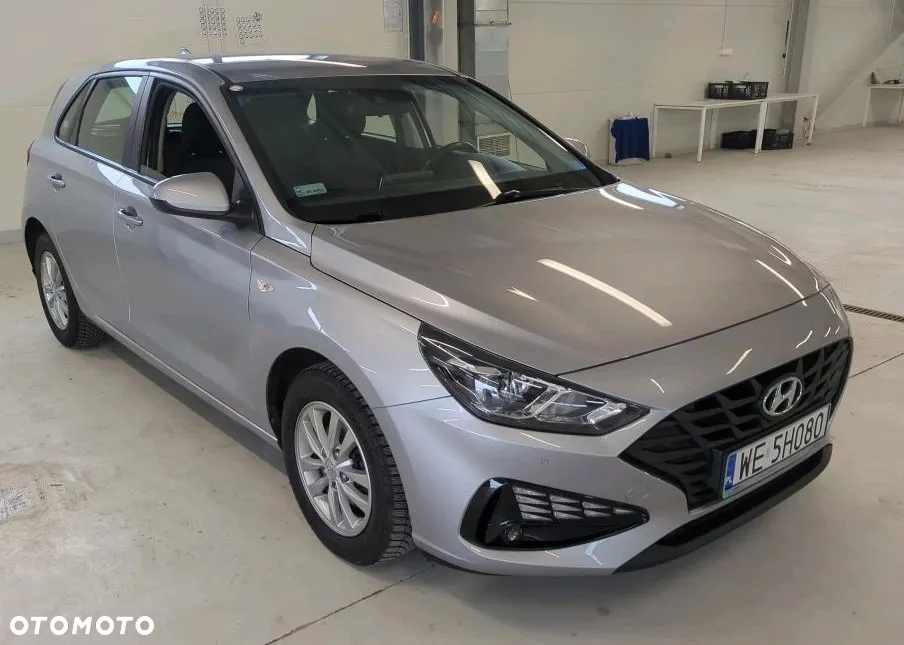 Hyundai i30 1.5 DPI Classic + - 18