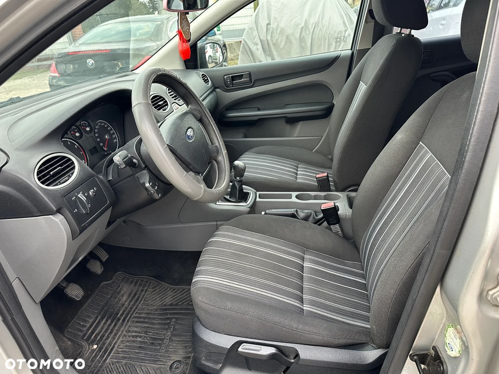 Ford Focus - 11