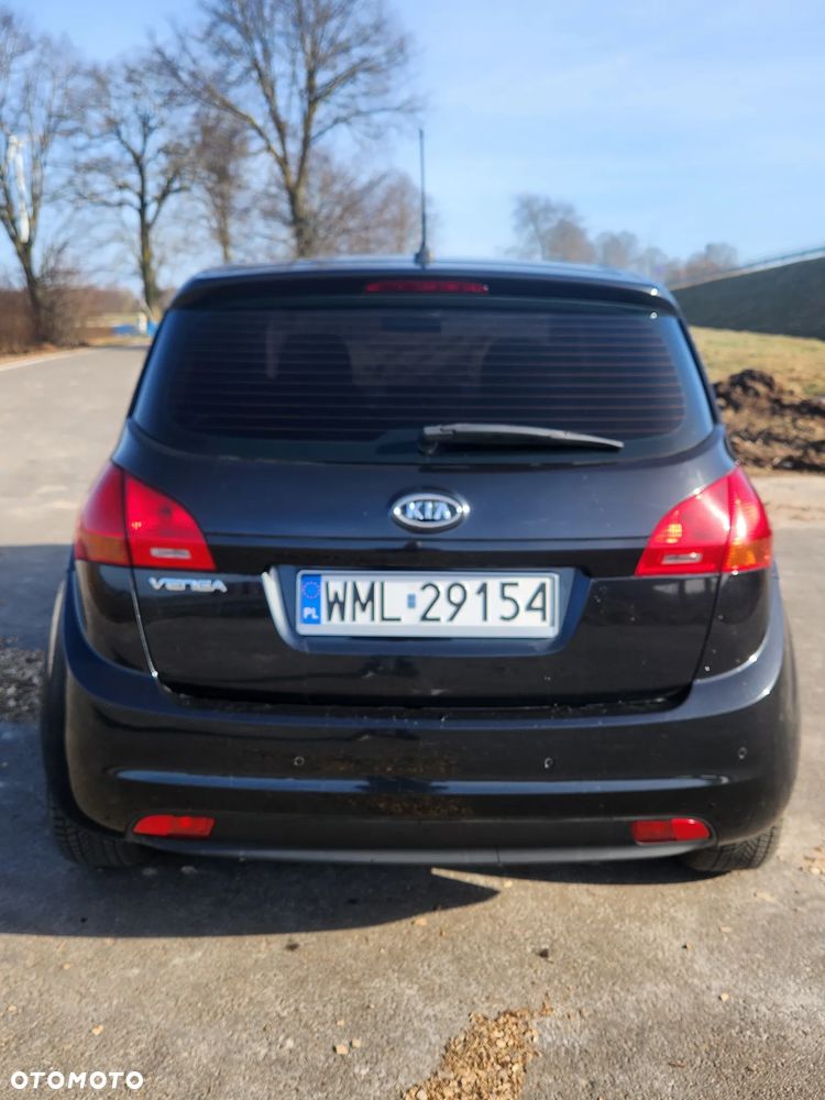 Kia Venga 1.6 L - 3