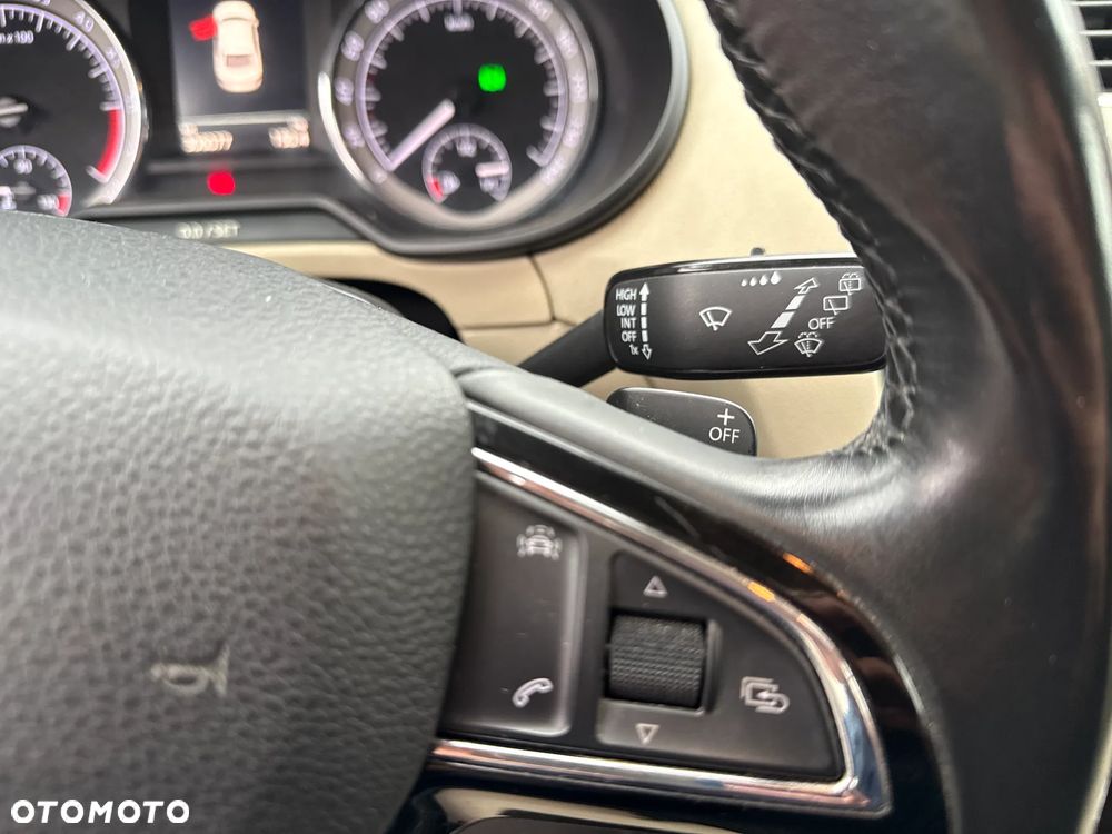 Skoda Octavia 2.0 TDI 4x4 Elegance DSG - 17