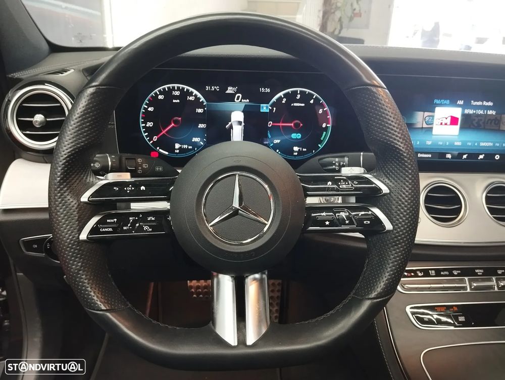 Mercedes-Benz E 300 de AMG Line - 22