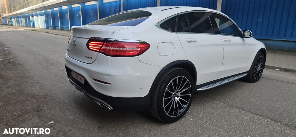 Mercedes-Benz GLC 250 d 4MATIC 9G-TRONIC AMG Line - 9