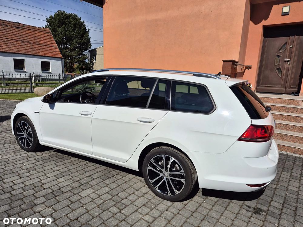Volkswagen Golf 1.4 TSI BlueMotion Technology Lounge - 4