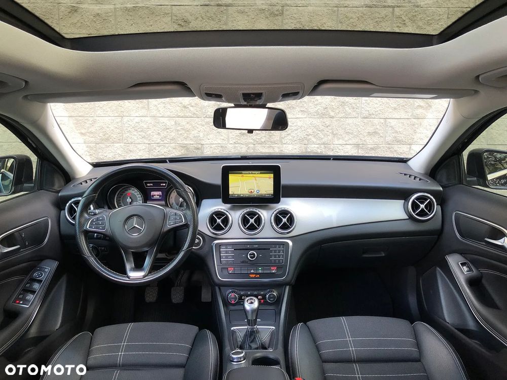 Mercedes-Benz GLA 200 Activity Edition - 12