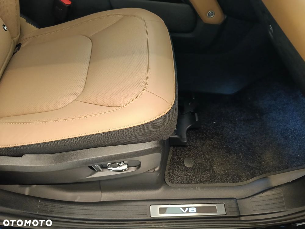 Land Rover Defender 5.0 P500 V8 - 24