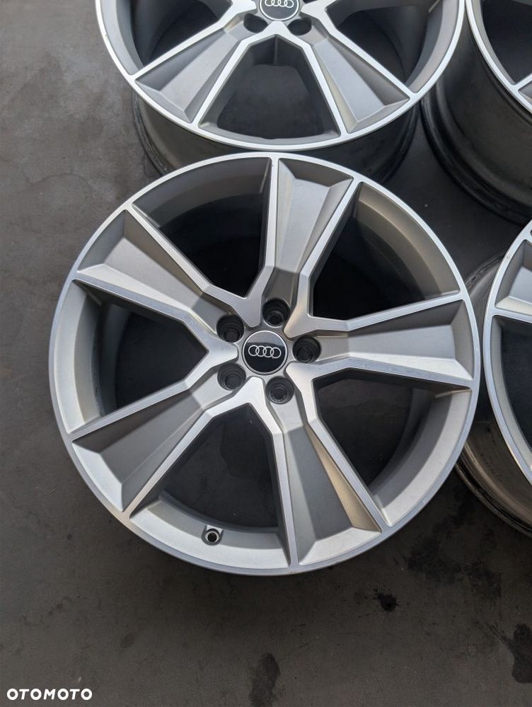 FELGI ALUMINIOWE Audi 8" x 20" x 5x112 x 66,6 x ET39 - 5