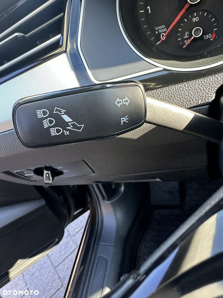 Volkswagen Passat - 18