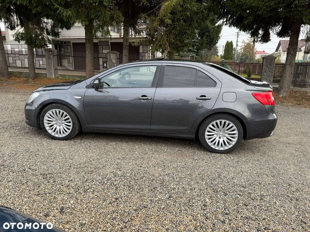 Suzuki Kizashi 2.4 Sport 4WD CVT - 7