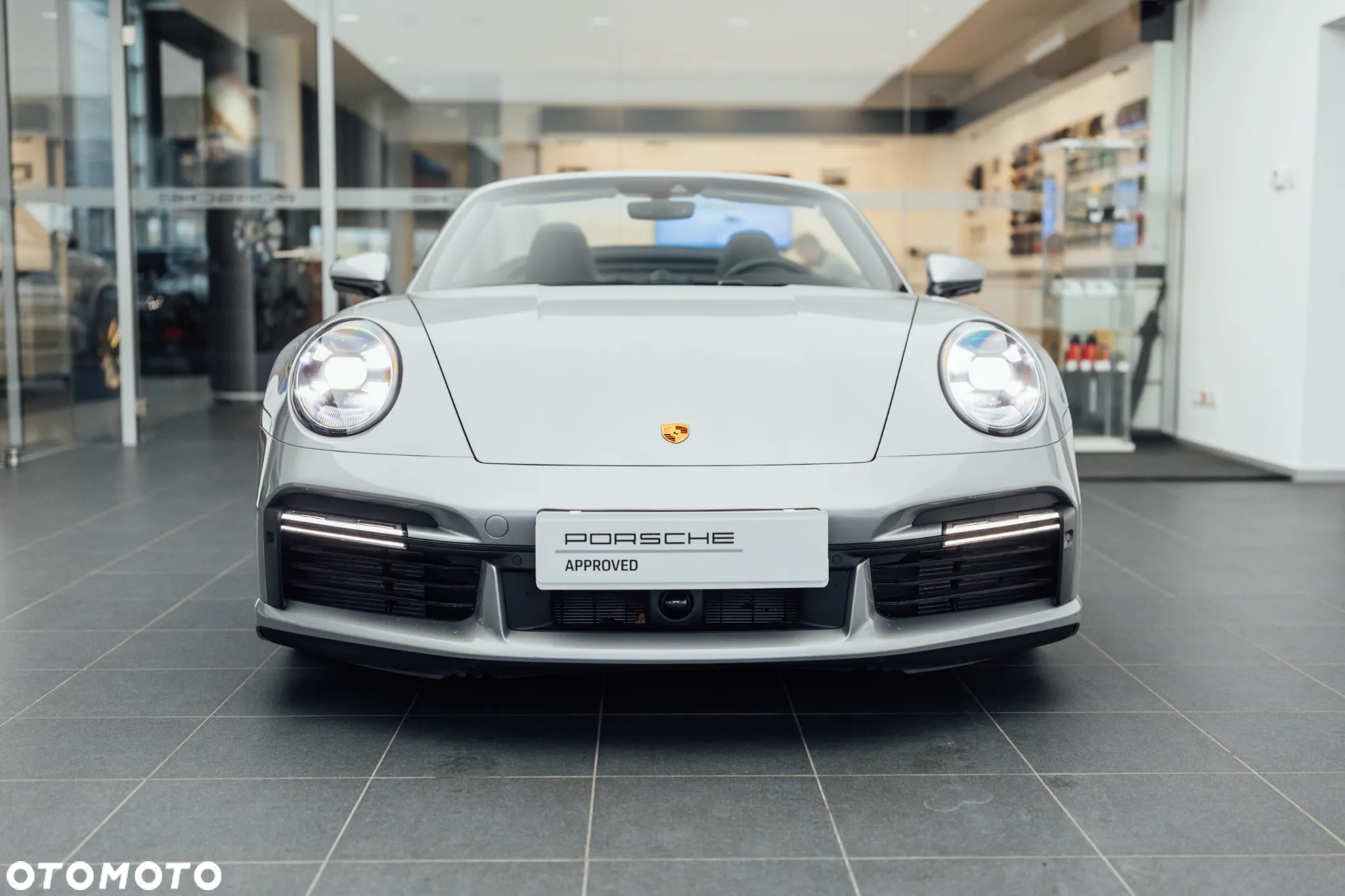 Porsche 911 Carrera Turbo Cabrio - 7