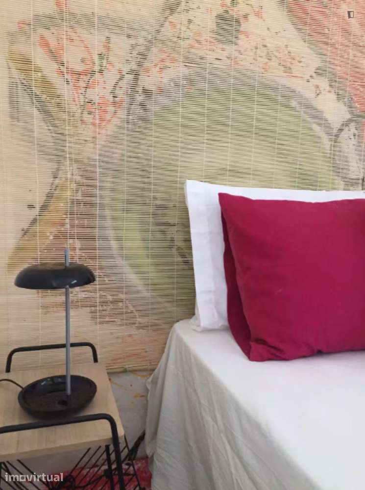 Quarto - localizado em Baixa Coimbra - Grande imagem: 4/8