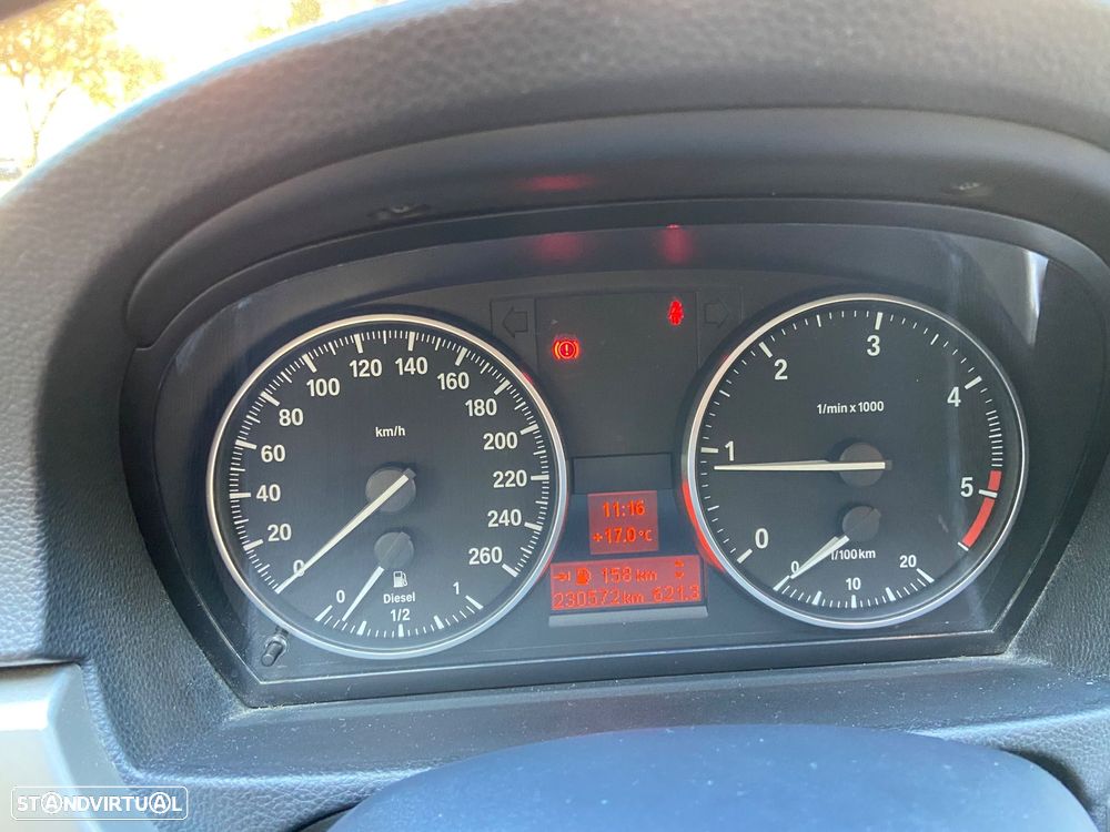 BMW 320 d - 10