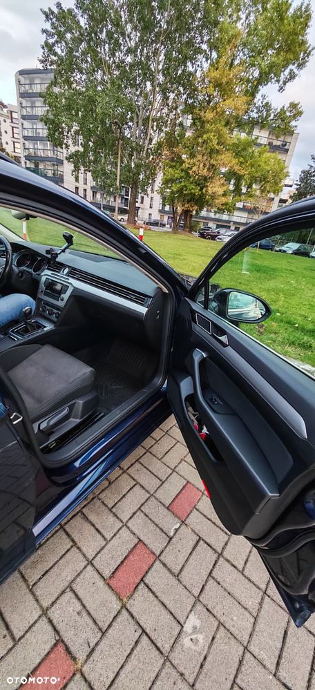 Volkswagen Passat 2.0 TDI BMT Comfortline DSG - 2