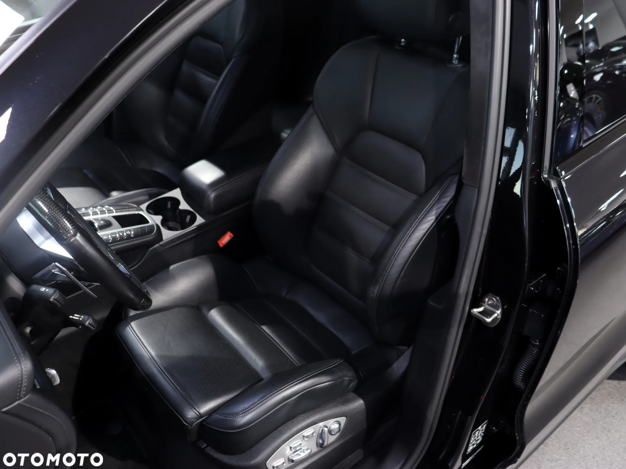 Porsche Macan Turbo - 15