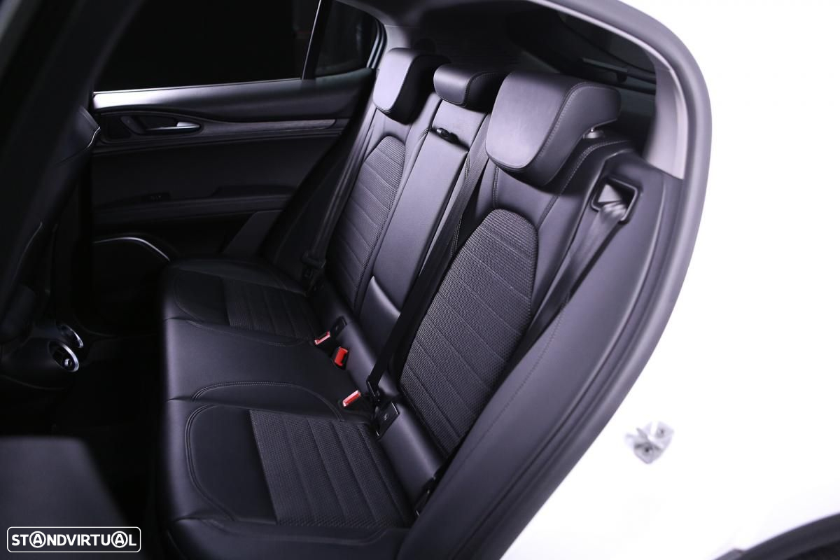 Alfa Romeo Stelvio 2.2 D Super AT8 - 11